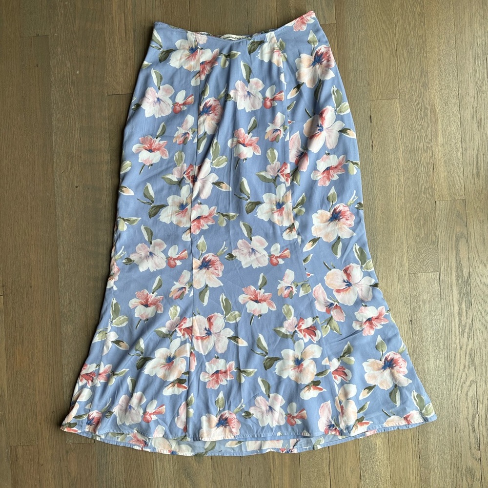 Abercrombie V-Waist Floral Satin Maxi Skirt, Size Small